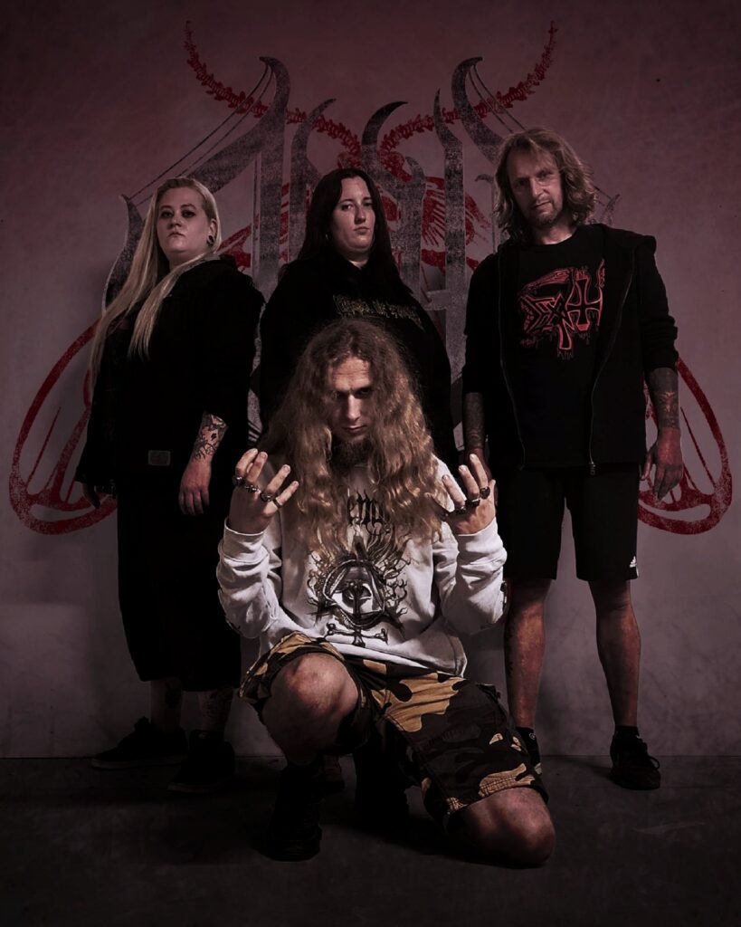 Internal Suffering + Death Möth – Musicon